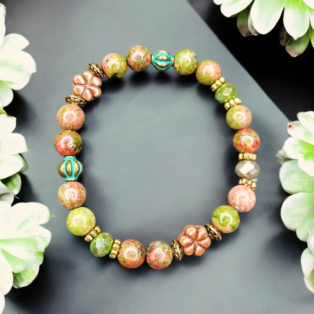 Elegant Multicolor Beaded Bracelet
